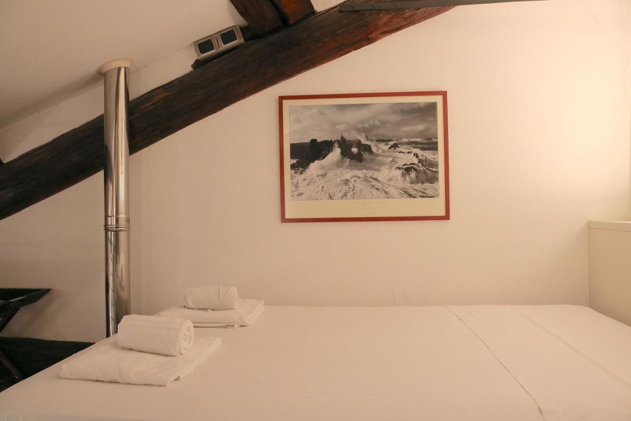 Charming Apartment In The Navigli District - 4 People Milan Luaran gambar